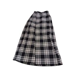 Vintage Long Wrap Skirt Scotland Highland Life Wool Blend Black White Tartan